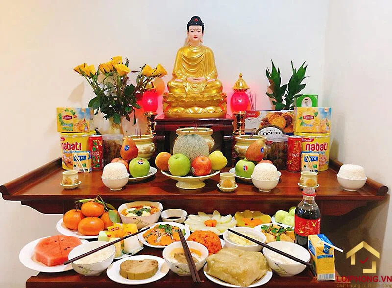 Chuẩn bị mâm lễ chay dâng cúng lễ an vị Phật tại gia