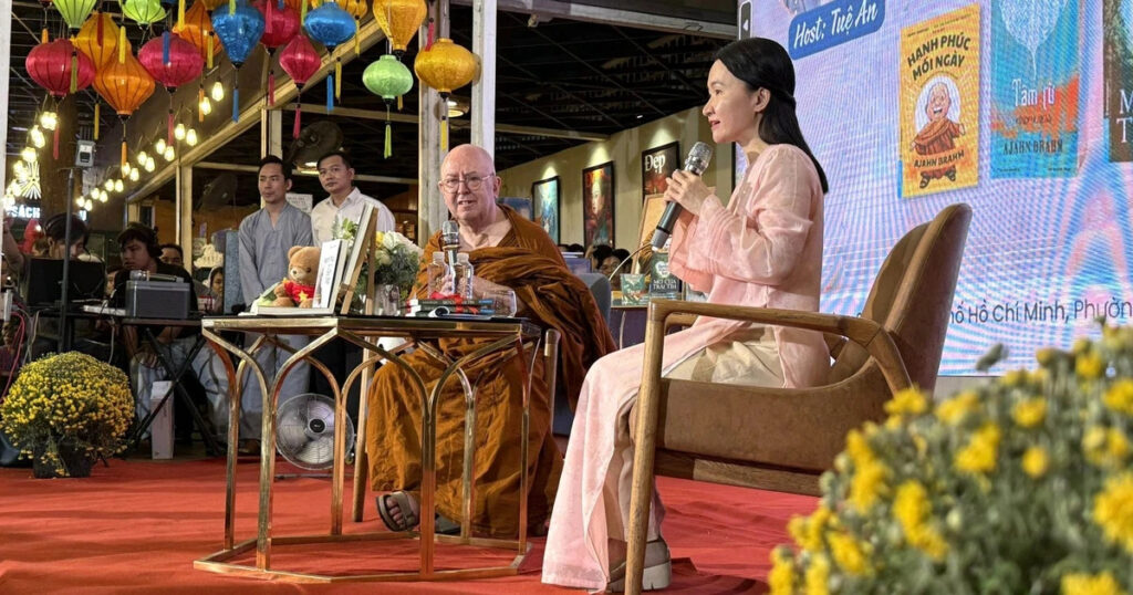 Lan tỏa năng lượng thiền từ bi và lòng trắc ẩn đến mọi người xung quanh