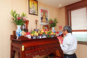 Văn khấn sám hối trước bàn thờ Phật chuẩn, dễ nhớ và trọn vẹn ý nghĩa